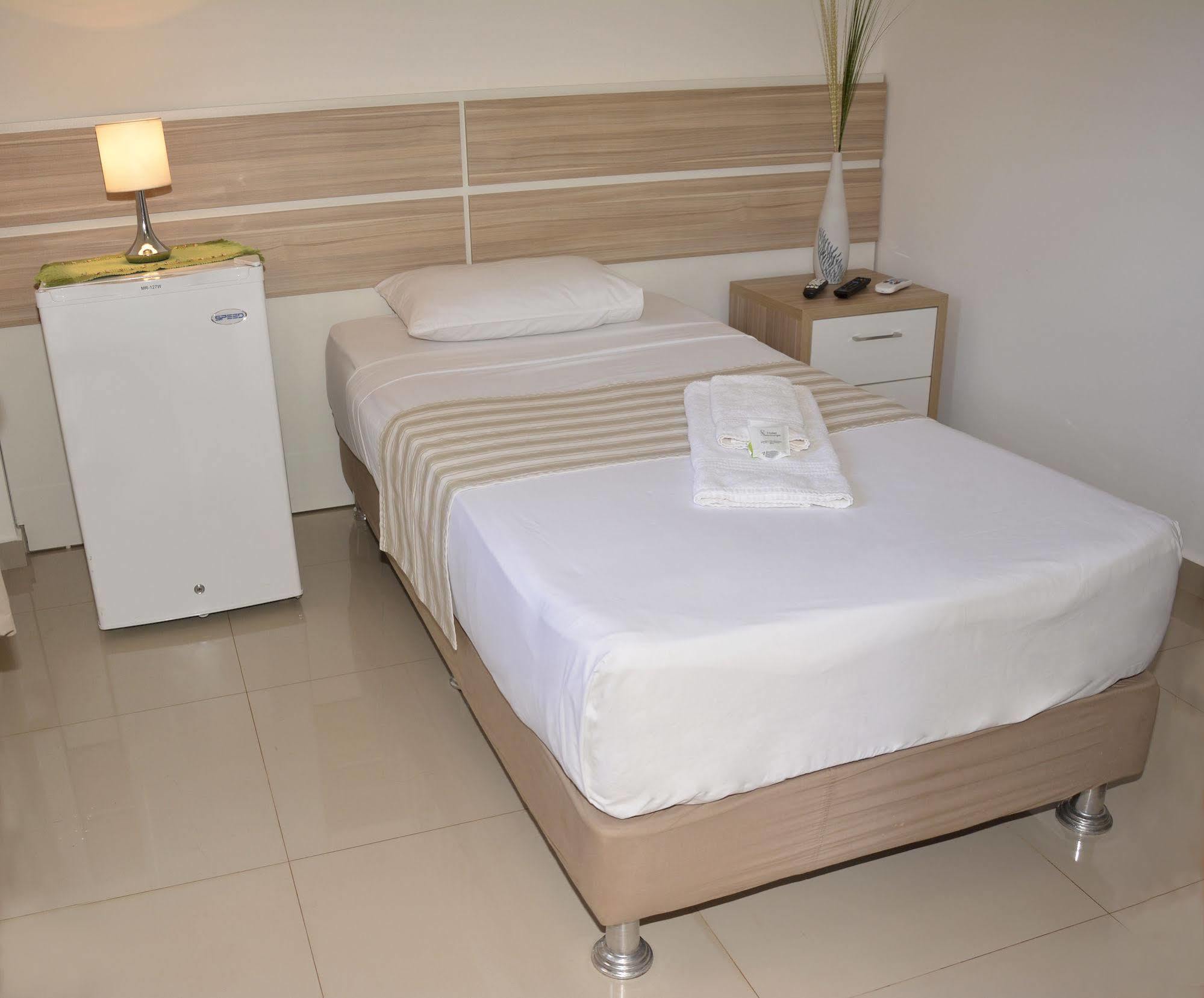 Hotel Salzburgo Ciudad del Este Eksteriør billede