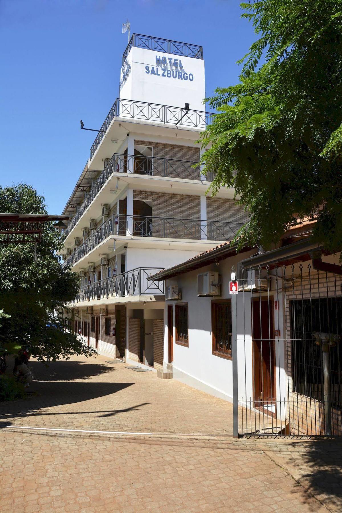 Hotel Salzburgo Ciudad del Este Eksteriør billede